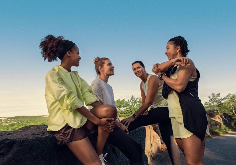 アシックスグループ